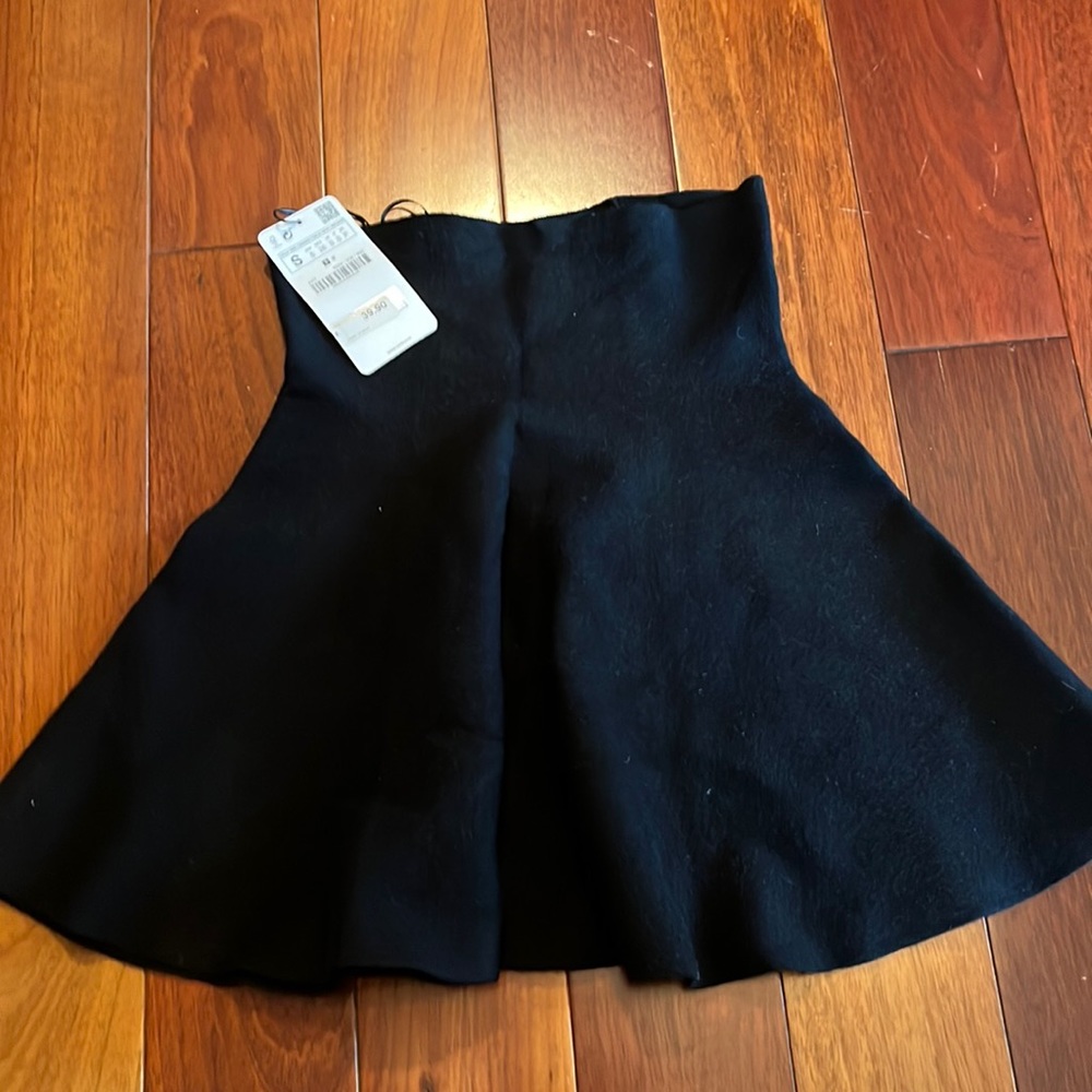 Zara short stretchy skirt size S